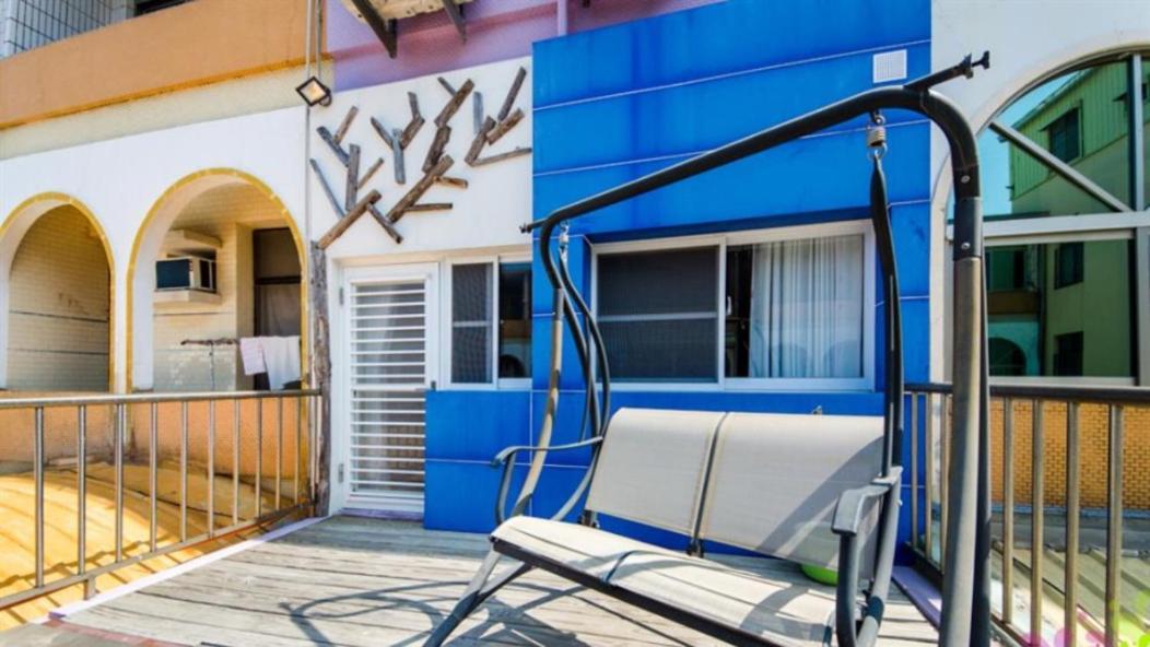 小黑琵416輕旅 Little Happy Hostel 台南 エクステリア 写真