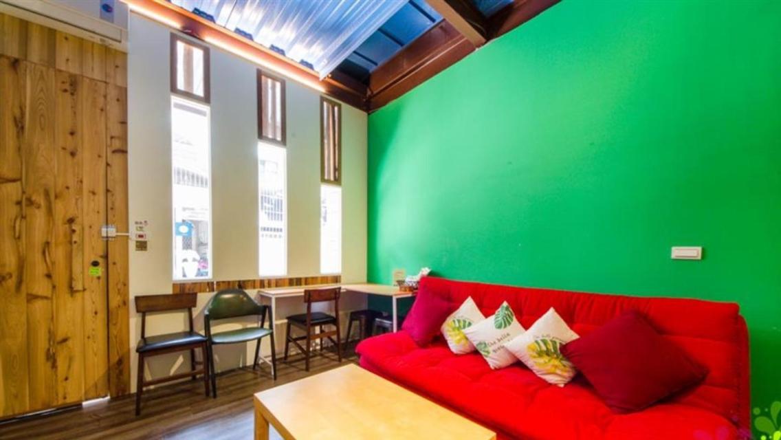 小黑琵416輕旅 Little Happy Hostel 台南 エクステリア 写真