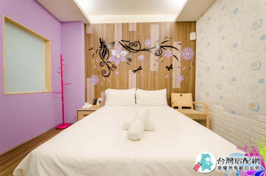 小黑琵416輕旅 Little Happy Hostel 台南 エクステリア 写真